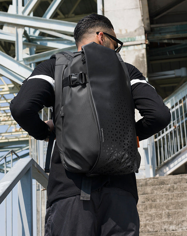 TANGCOOL Large Capacity Men's Travel Backpack with USB Charging Port