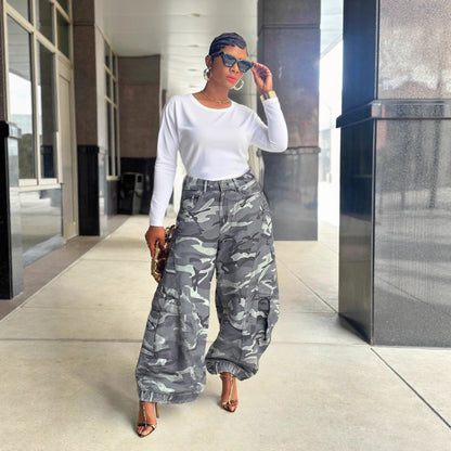 Knife-Style Camo Cargo Pants - Loose Fit Wide-Leg Denim