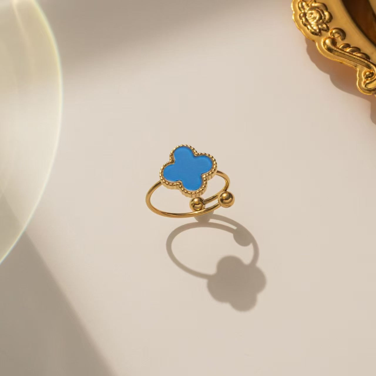 Luxury Four-Leaf Clover Chain Bracelet - Minimalist Lucky Flower Jewelry