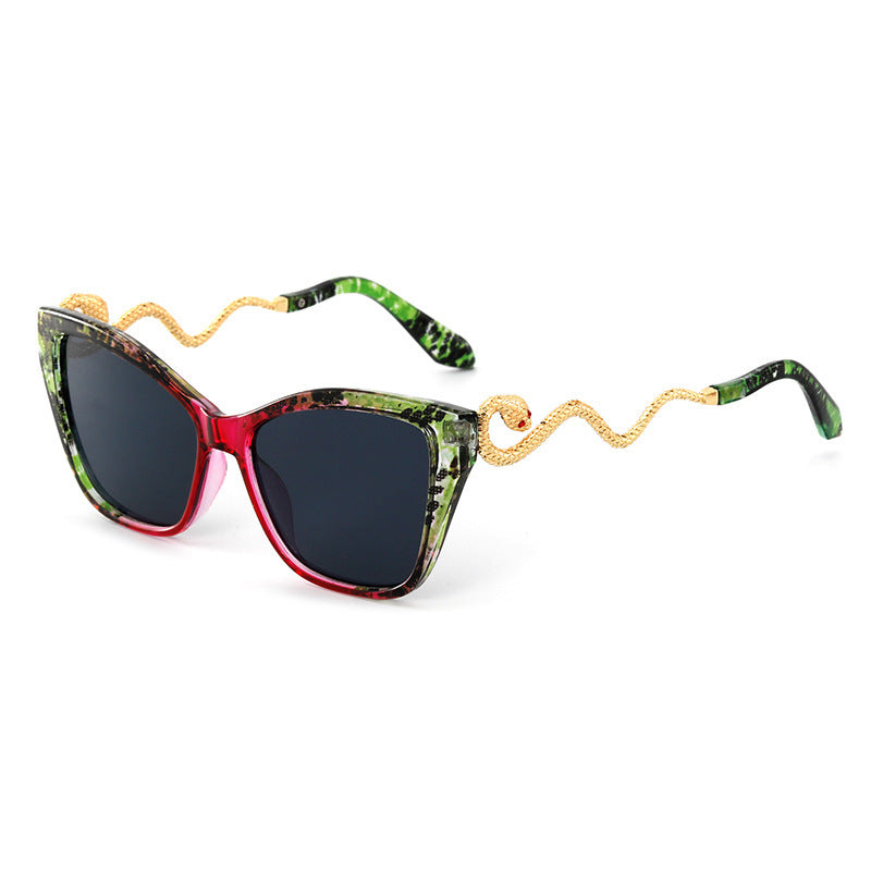 Retro Cat Eye Sunglasses with Metal Snake Temple Design | Trendy Party Shades