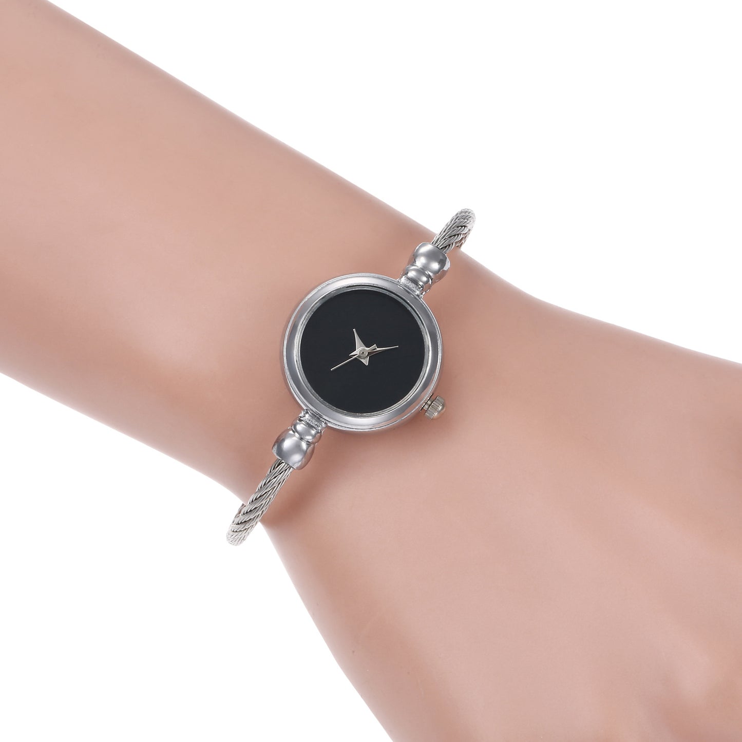 Chic Ladies' Gold Alloy Rope Bracelet Fashion Watch