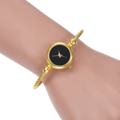 Chic Ladies' Gold Alloy Rope Bracelet Fashion Watch