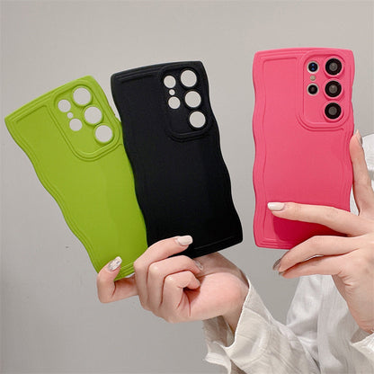 Liquid Silicone Wavy Phone Case - Cute Curly Edge Protective Cover for Samsung Galaxy S24, S22, A73, A52, A34 & A05