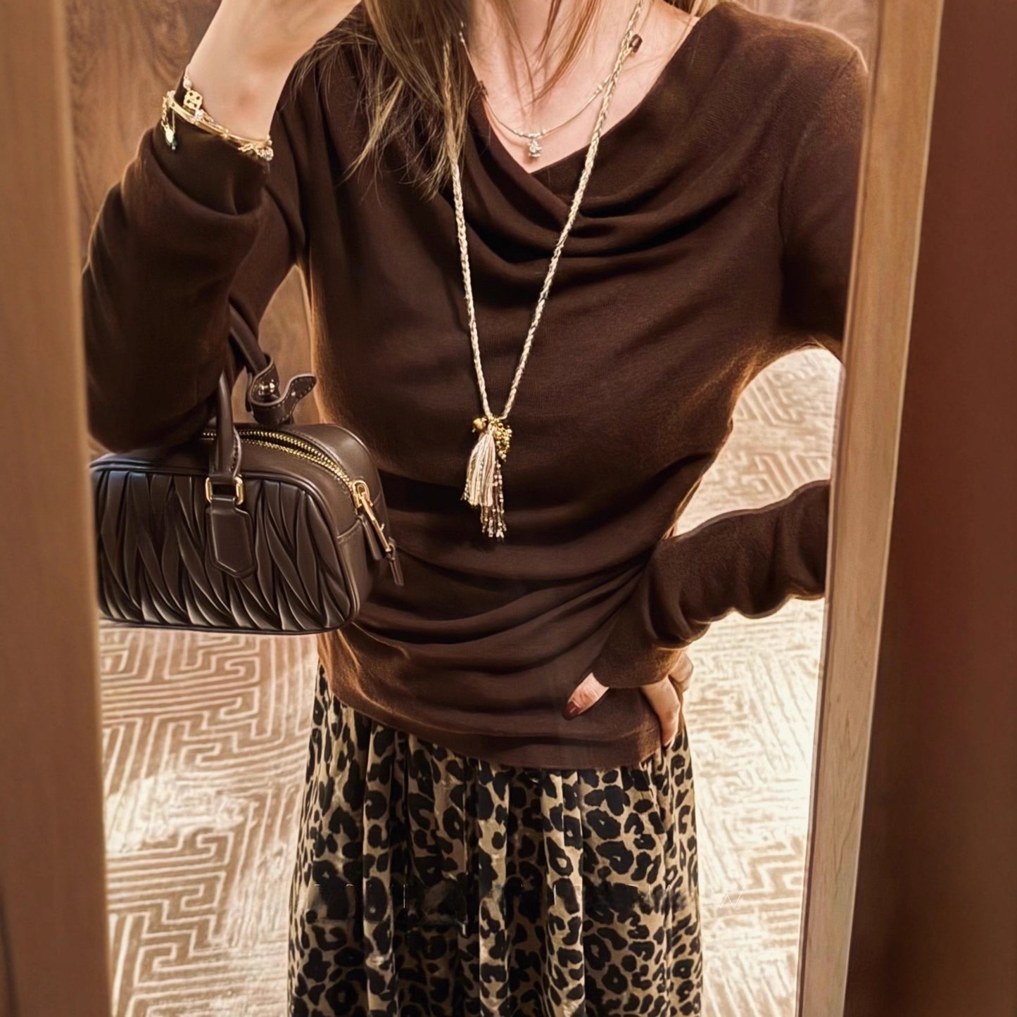 Elegant Off-Shoulder Woolen Knit Top with Design Waistline