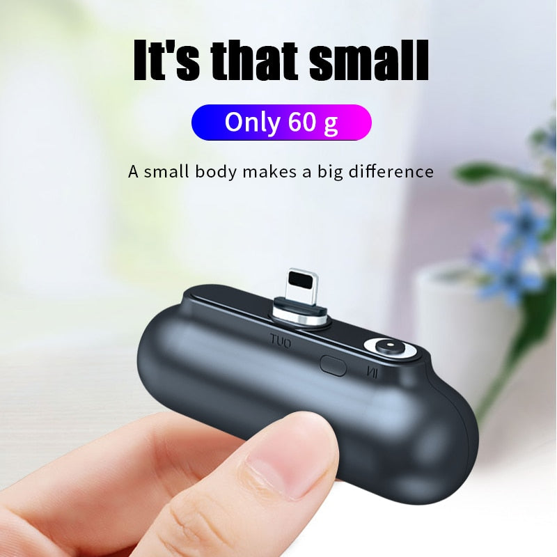 2600mAh Mini Magnetic Capsule Power Bank - Ultra-Compact Emergency Battery Pack with Interchangeable Plugs