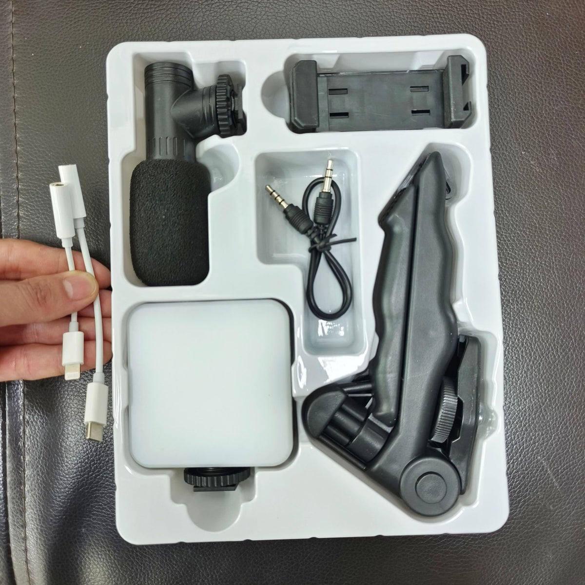 Desktop Live Streaming Kit - Smartphone Vlogging Rig with Fill Light, Microphone, and Handheld Tripod