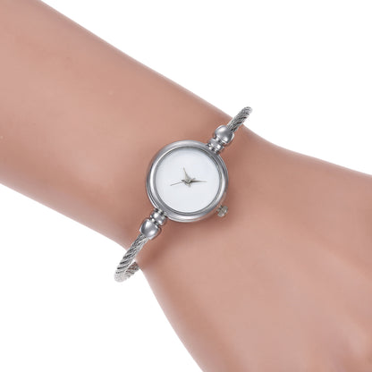 Chic Ladies' Gold Alloy Rope Bracelet Fashion Watch