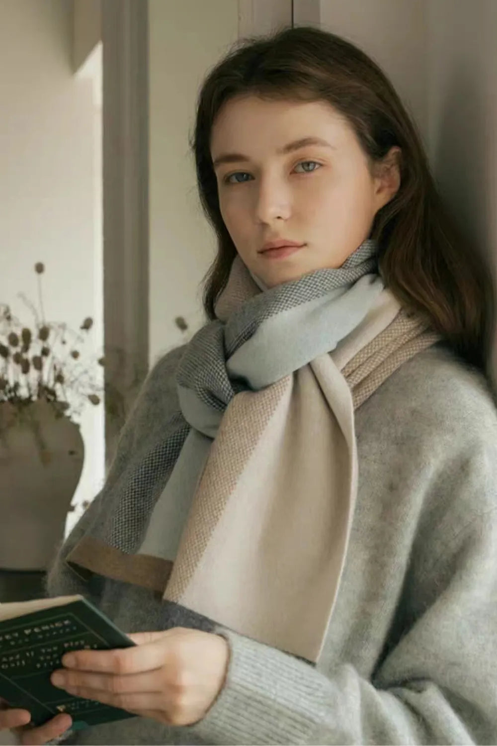 Luxury Soft Cashmere-Feel Scarf | Thermal Contrast Color Acrylic Winter Shawl for Women